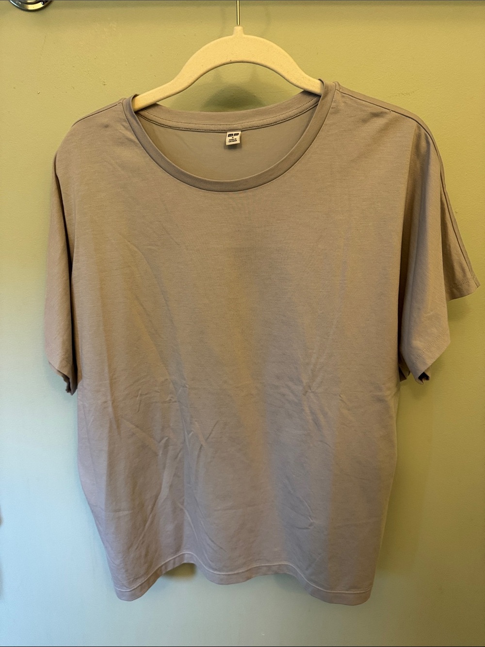 Uniqlo Crew Neck T-Shirt